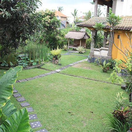 Bombom House Hotel Ubud  Exterior photo